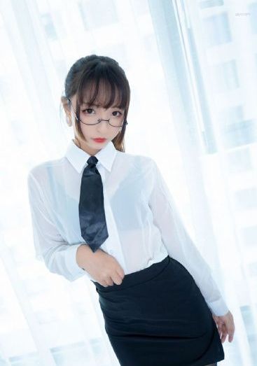 宝贝腿打开点让我添添摸摸免费_国产剧手机在线观看