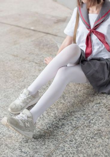 新疆美女A片免费播放_90集免费观看