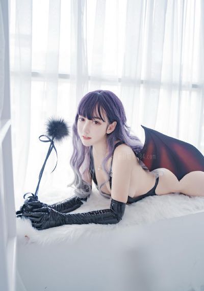 AV色老板免费精品凹凸_在线手机观看