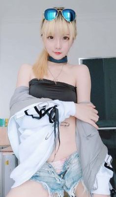 美女露出让男生揉的电影_HD免费观看电视剧