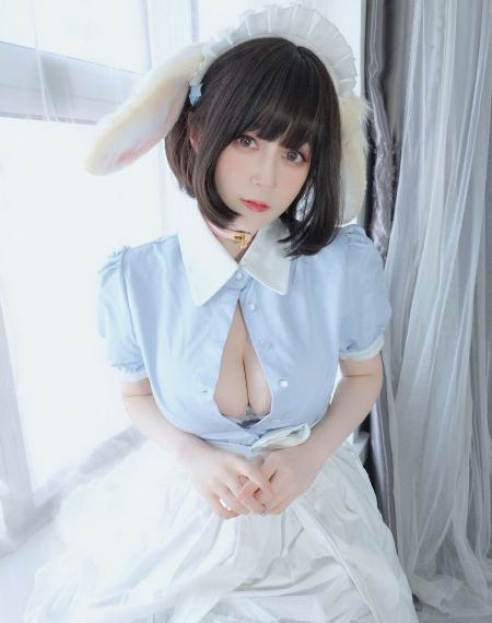 亚洲av狠狠爱一区二区三区_DVD免费高清观看