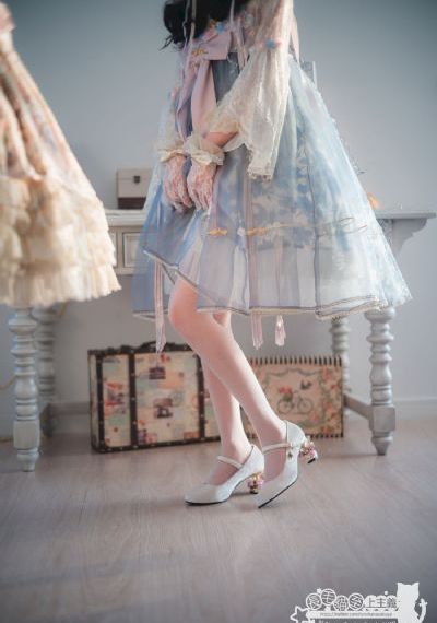 少妇高潮av_720电影完整版