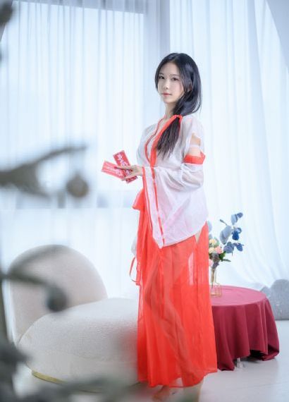 西瓜精品国产自在现线_1080P高清完整版