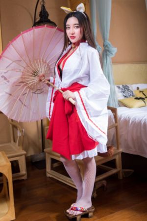 亚洲制服中文字幕_国产剧完整版观看