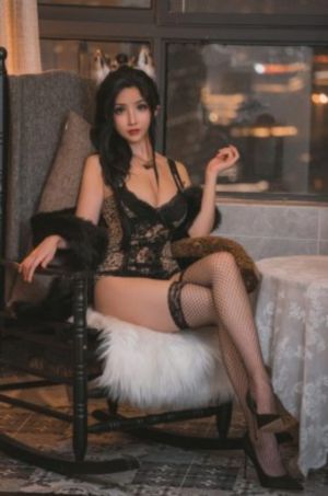 国产户外av_1080全集免费播放