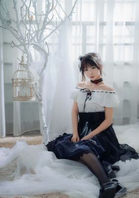 伦理片美乳美乳在线观看_HDHD在线观看