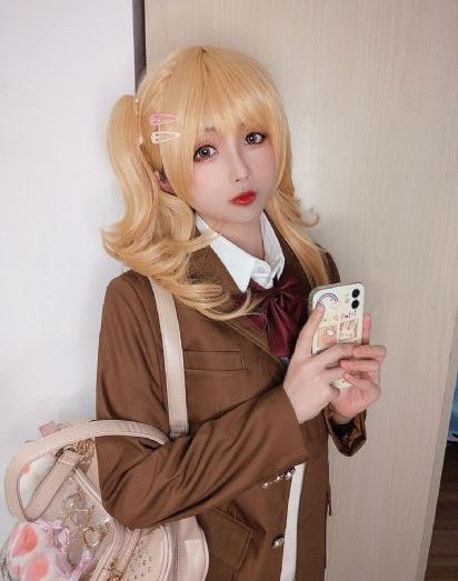 免费踩踏区美女的脚奴足艺阁_超清电视剧在线观看